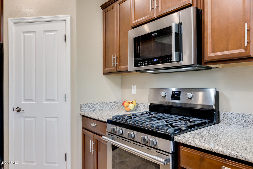 19689 North Flamingo Road Maricopa, AZ 85138 - Photo 8 of 58 Kitchen