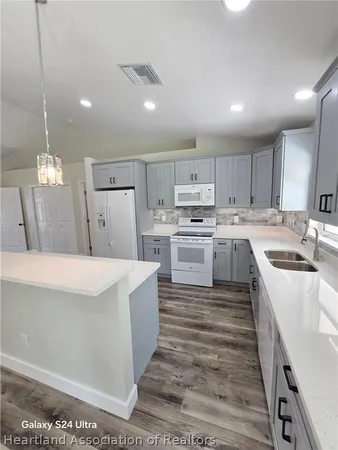 $2,400 | 120 Clinton Avenue, Lake Placid, FL 33852