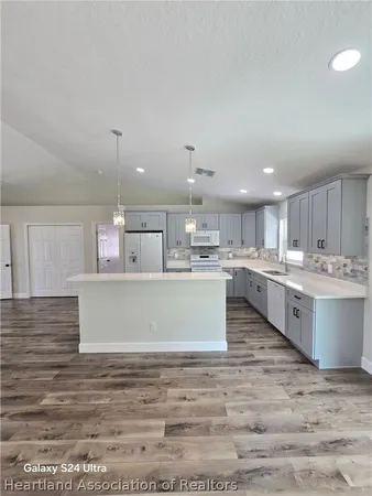 $2,400 | 120 Clinton Avenue, Lake Placid, FL 33852