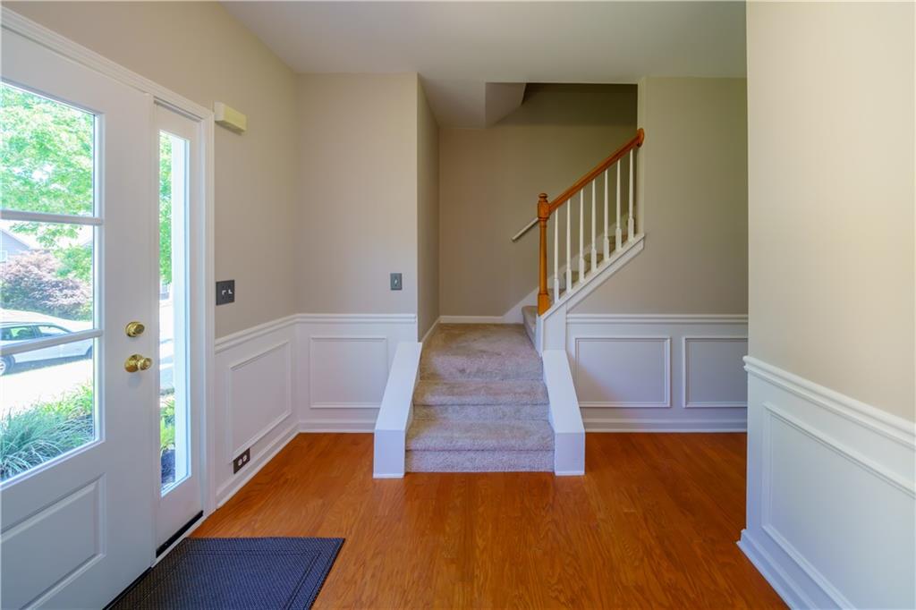 435 Rockbass Road Suwanee, GA 30024 - Photo 5 of 39