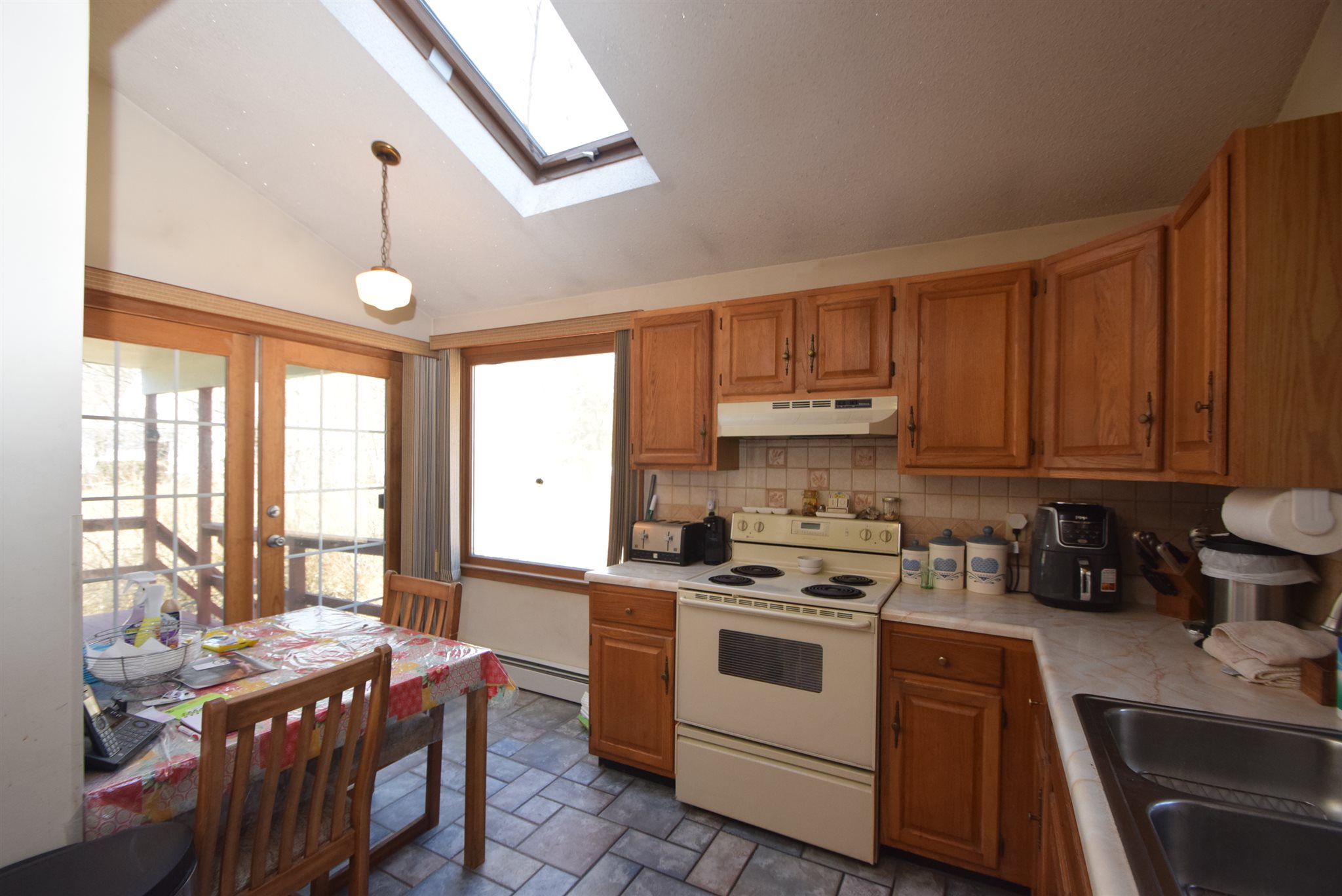58 Wiley Hill Road Londonderry, NH 03053 - Photo 6 of 40