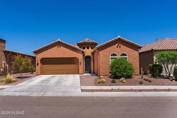 $2,975 | 13036 North Spinystar Drive, Tucson, AZ 85755