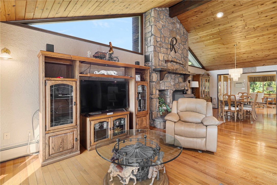 77 Cherry Hill Road Johnston, RI 02919 - Photo 10 of 31