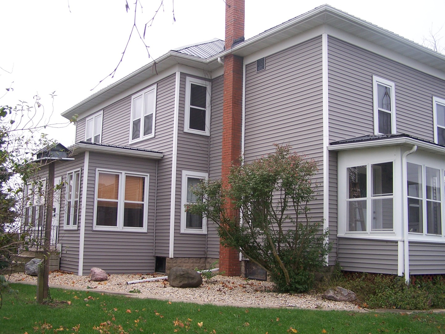 4045 East 22nd Road Serena, IL 60549 - Photo 2 of 31 a front view of a house with a yard