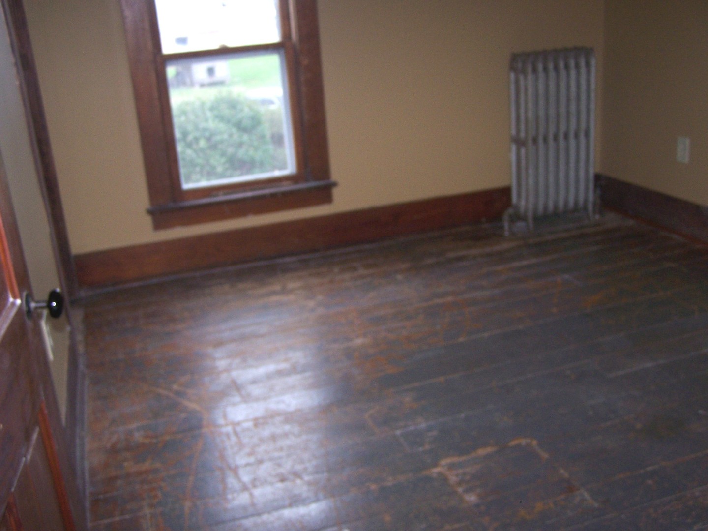 4045 East 22nd Road Serena, IL 60549 - Photo 24 of 31 an empty room with wooden floor and windows