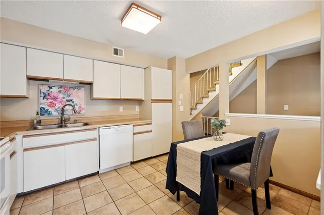 $210,000 | 6813 Northwest Mokane Avenue, Kansas City, MO 64151