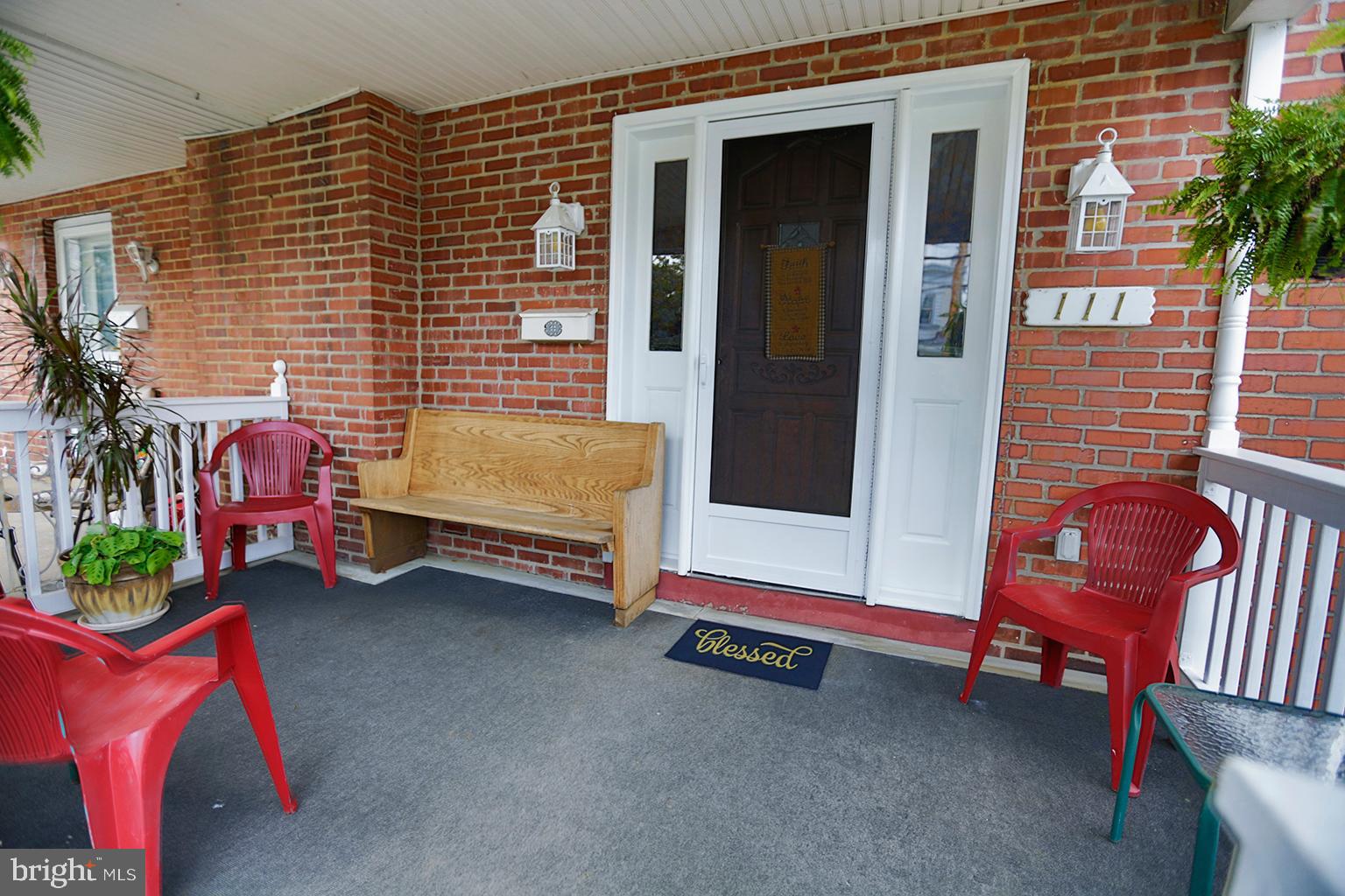 111 Holmes Road Holmes, PA 19043 - Photo 3 of 16
