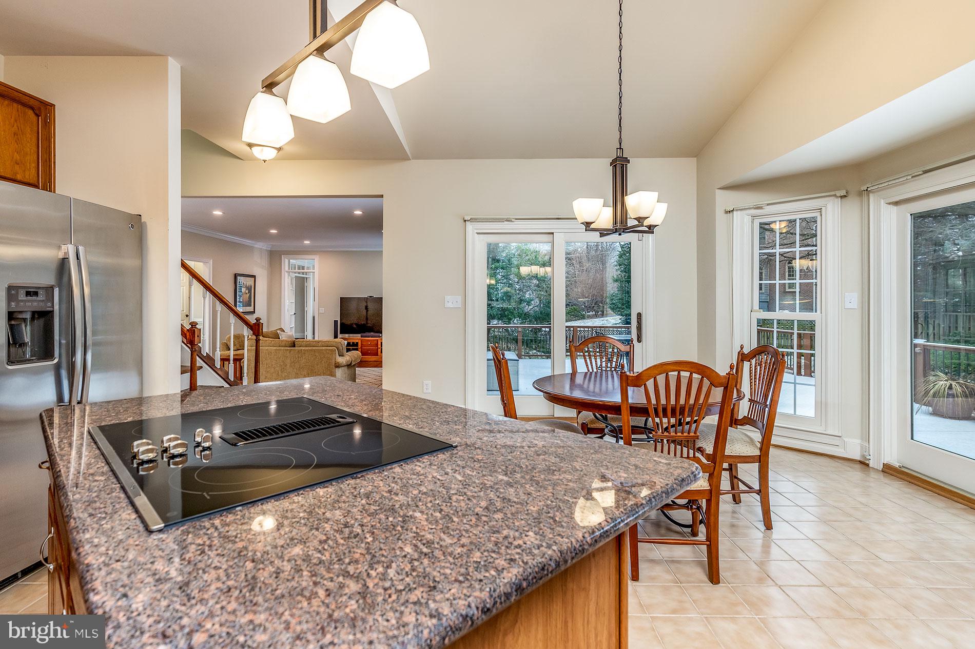 9605 Clarks Crossing Road Vienna, VA 22182 - Photo 12 of 52