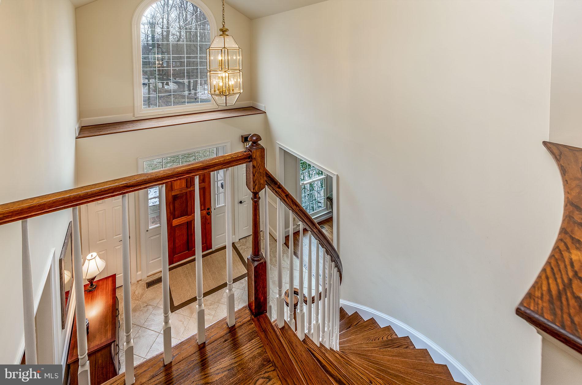9605 Clarks Crossing Road Vienna, VA 22182 - Photo 20 of 52