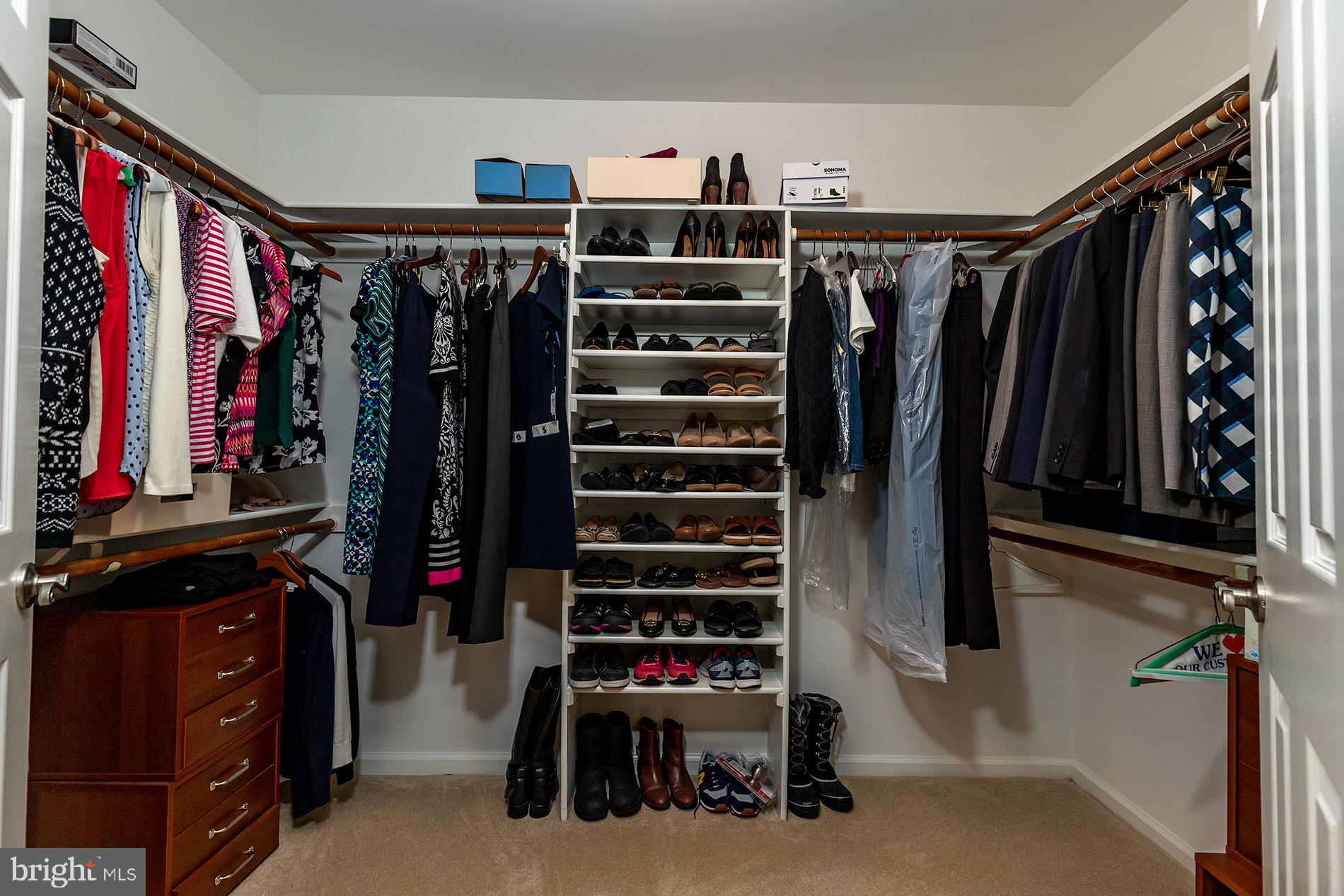 9605 Clarks Crossing Road Vienna, VA 22182 - Photo 28 of 52