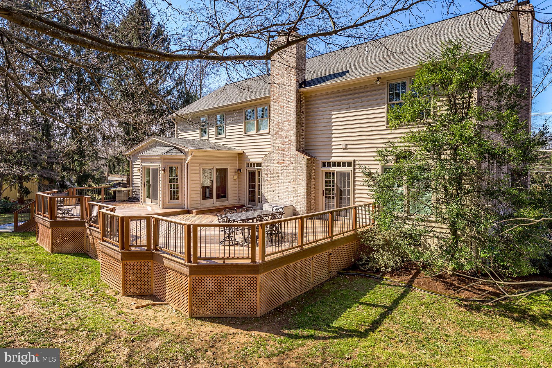 9605 Clarks Crossing Road Vienna, VA 22182 - Photo 39 of 52