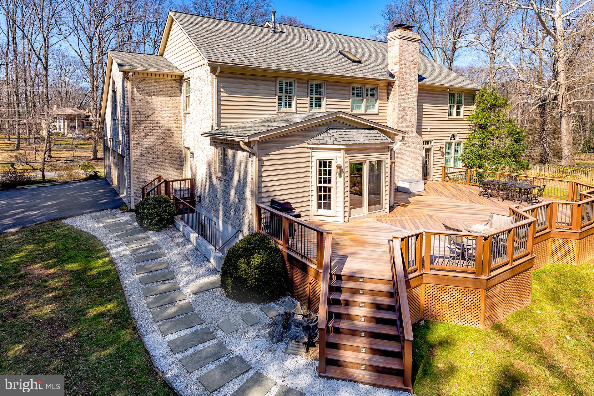 9605 Clarks Crossing Road Vienna, VA 22182 - Photo 43 of 52