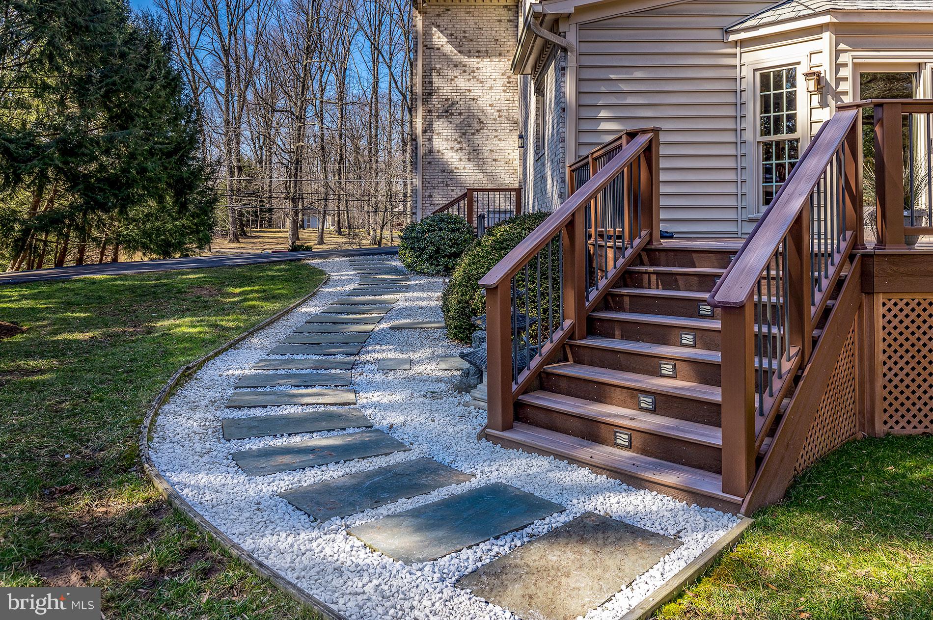 9605 Clarks Crossing Road Vienna, VA 22182 - Photo 49 of 52