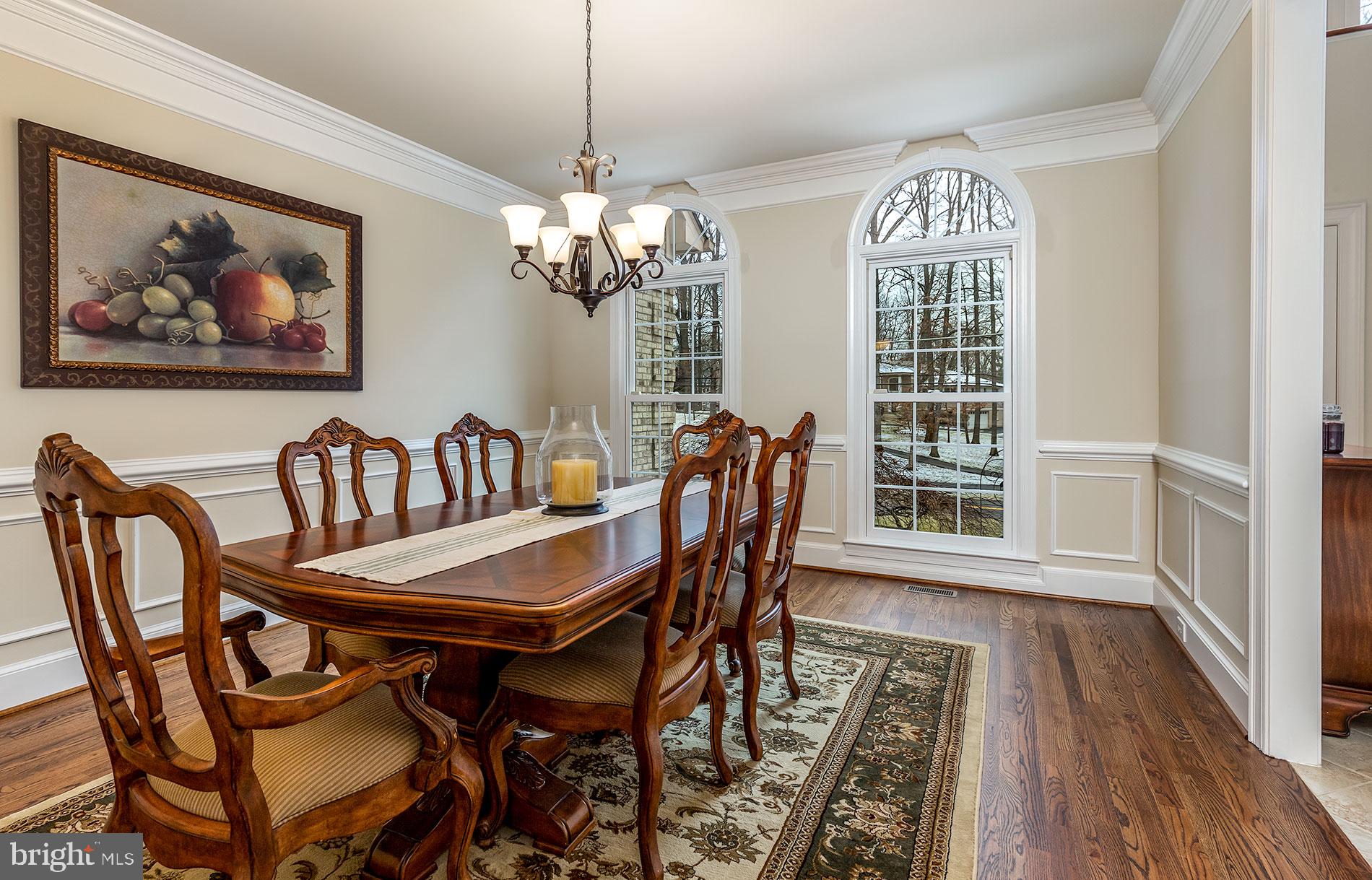 9605 Clarks Crossing Road Vienna, VA 22182 - Photo 7 of 52