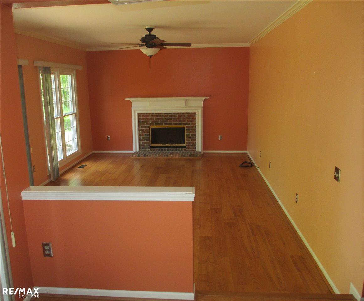 1715 Grandview Drive Rochester, MI 48306 - Photo 16 of 32 31319659-17.JPG