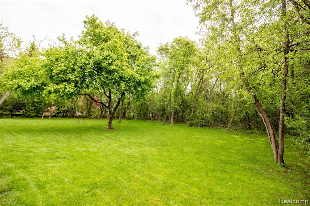 4140 Beach Road Troy, MI 48098 - Photo 38 of 38