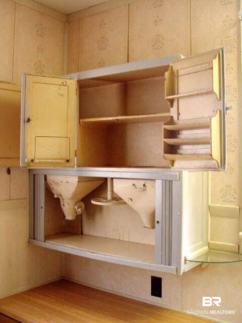 34205 West Barclay Avenue Lillian, AL 36549 - Photo 23 of 46 Cabinet open