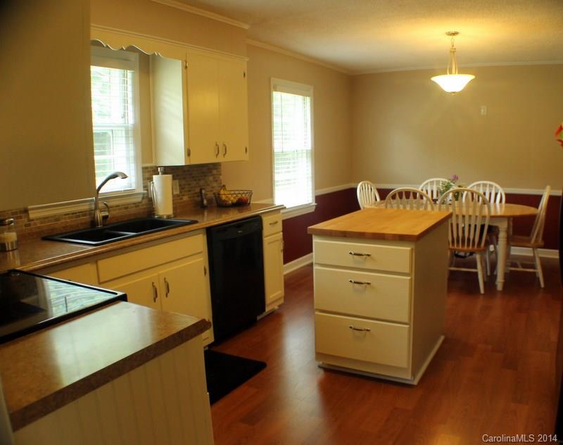 1326 Cedar Pine Lake Road Lancaster, SC 29720 - Photo 6 of 17 Gallery Image 6