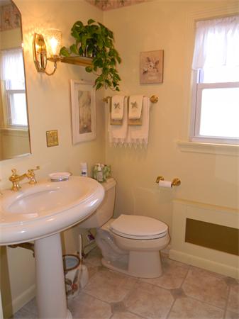 353 York Street Canton, MA 02021 - Photo 11 of 13 Gallery Image 11