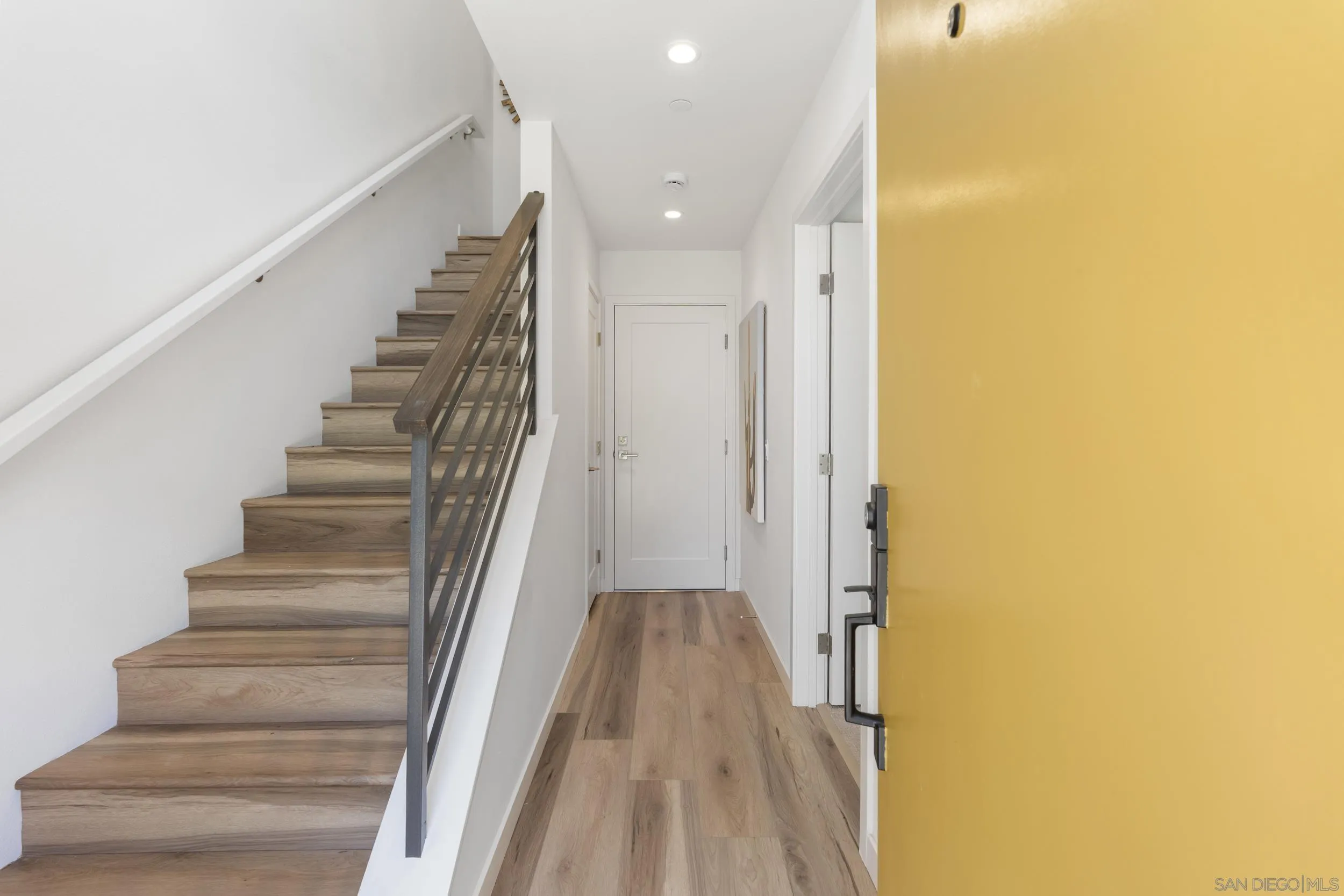 3309 Ruffin Road, Unit 15 San Diego, CA 92123 - Photo 2 of 40 Gallery Image 2