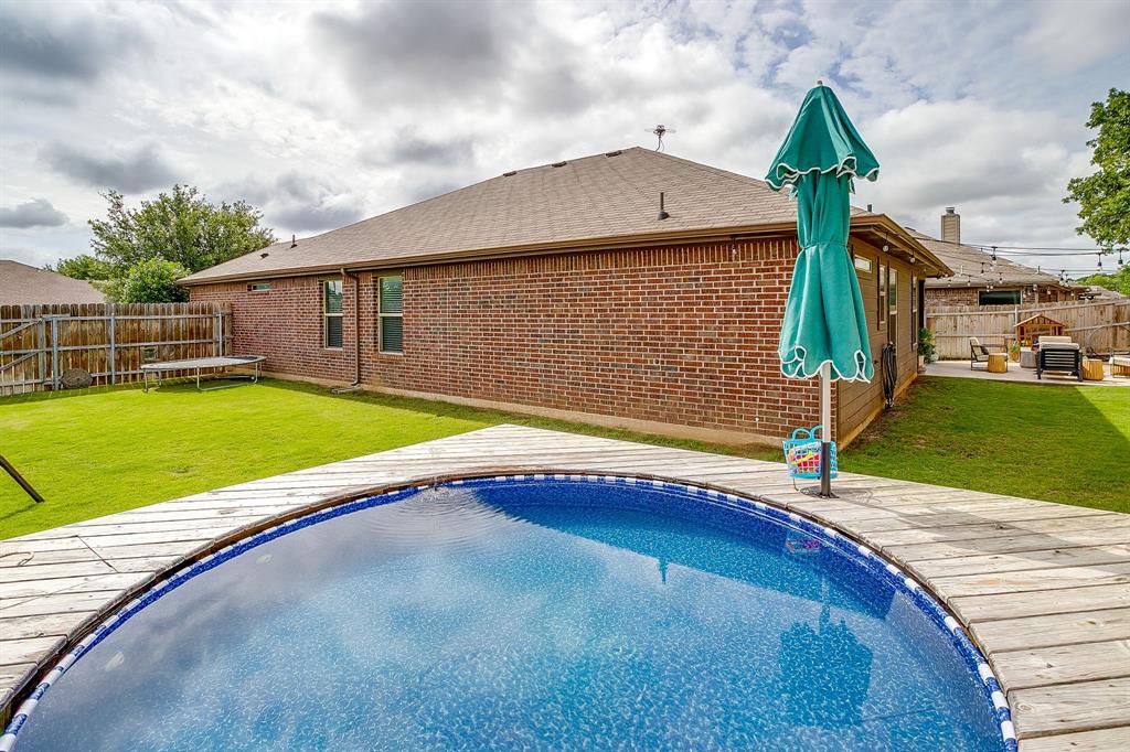 100 Tall Meadow Street Azle, TX 76020 - Photo 35 of 39