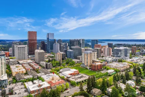 $1,228,000 | 11004 Northeast 11th Street, Unit 606, Bellevue, WA 98004