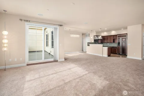 $1,330,000 | 11004 Northeast 11th Street, Unit 606, Bellevue, WA 98004