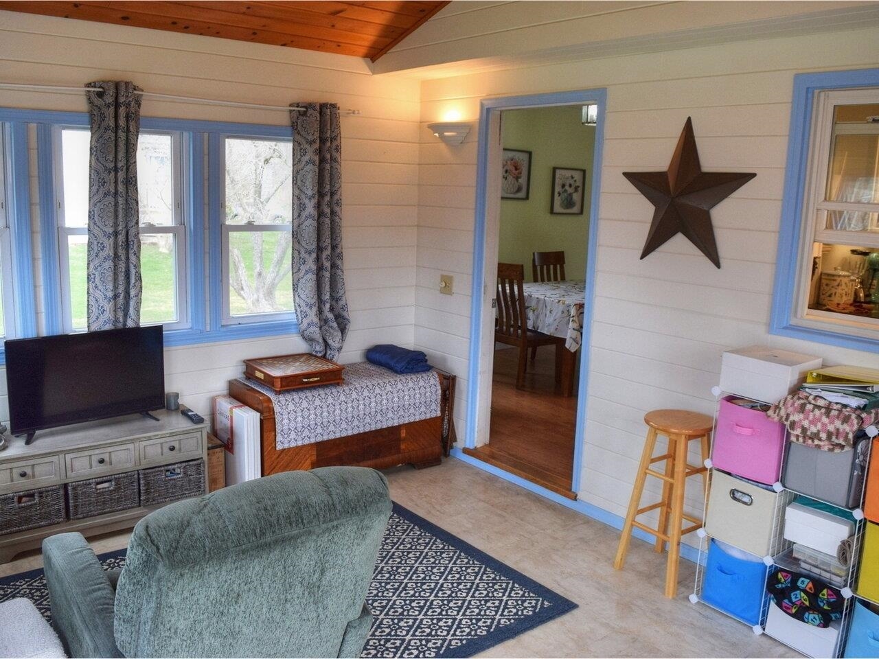 390 Hullcrest Road Shelburne, VT 05482 - Photo 14 of 39 Gallery Image 14
