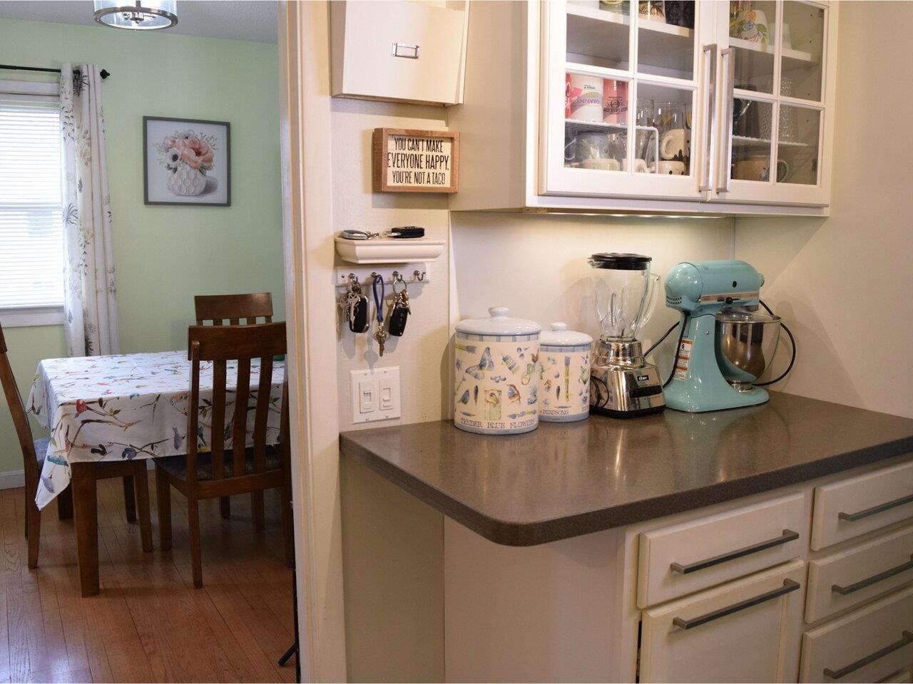390 Hullcrest Road Shelburne, VT 05482 - Photo 6 of 39 Gallery Image 6