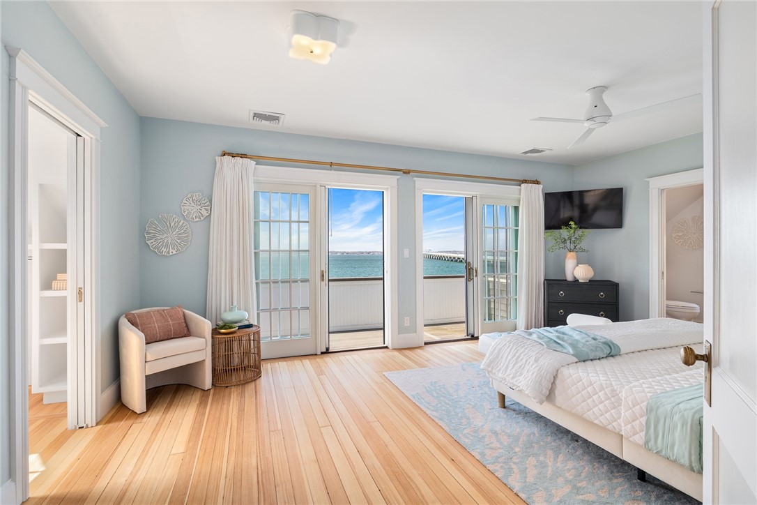 115 Washington Street Newport, RI 02840 - Photo 23 of 50 Looking out at Water