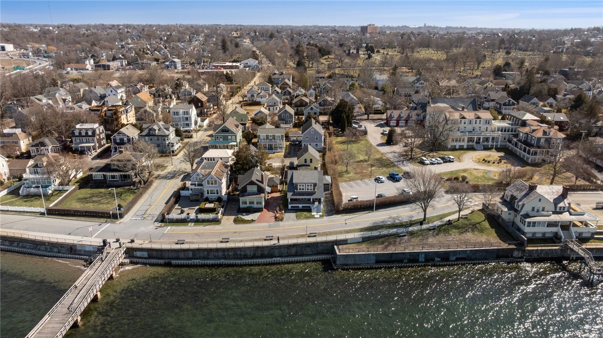 115 Washington Street Newport, RI 02840 - Photo 44 of 50 Looking at Front of House