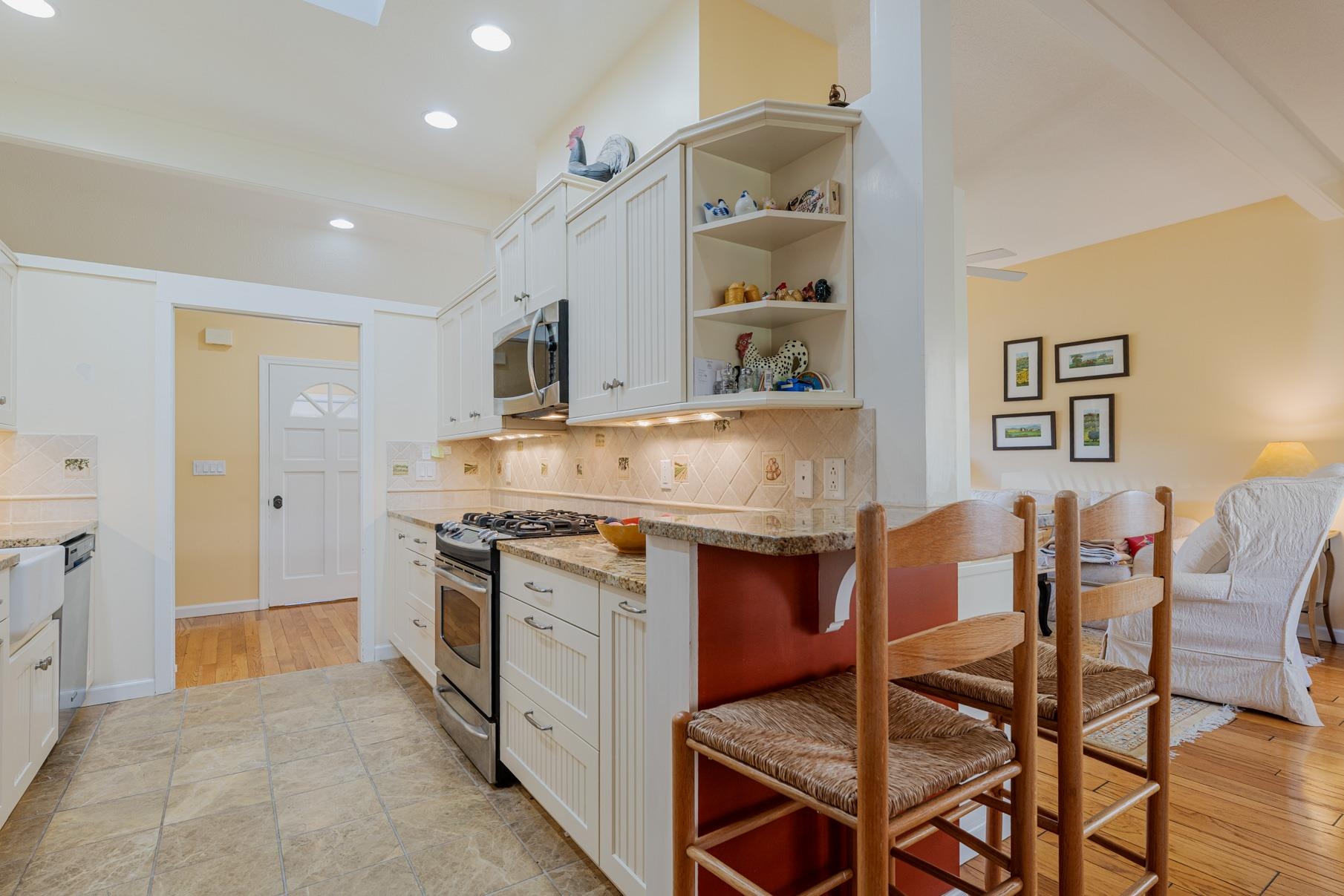 154 Kestrel Court Manchester, VT 05254 - Photo 11 of 33