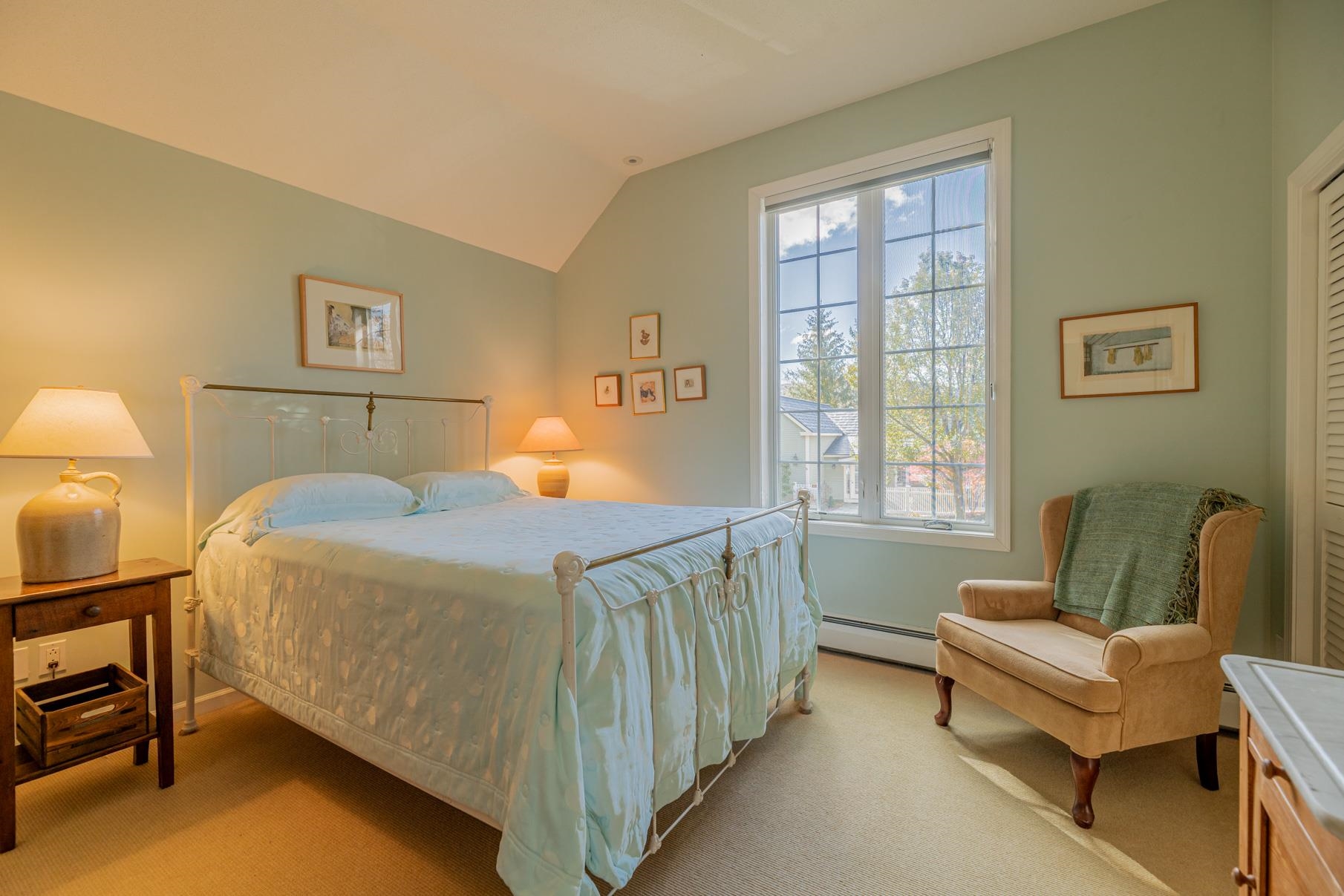 154 Kestrel Court Manchester, VT 05254 - Photo 21 of 33