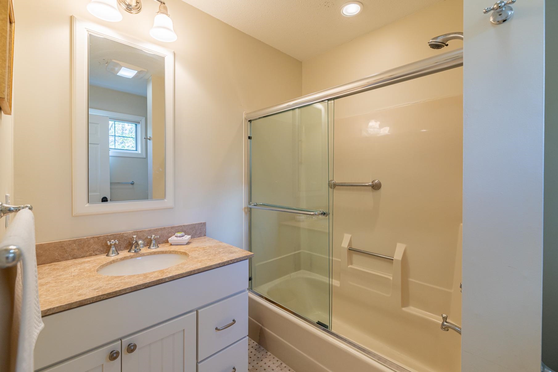 154 Kestrel Court Manchester, VT 05254 - Photo 23 of 33