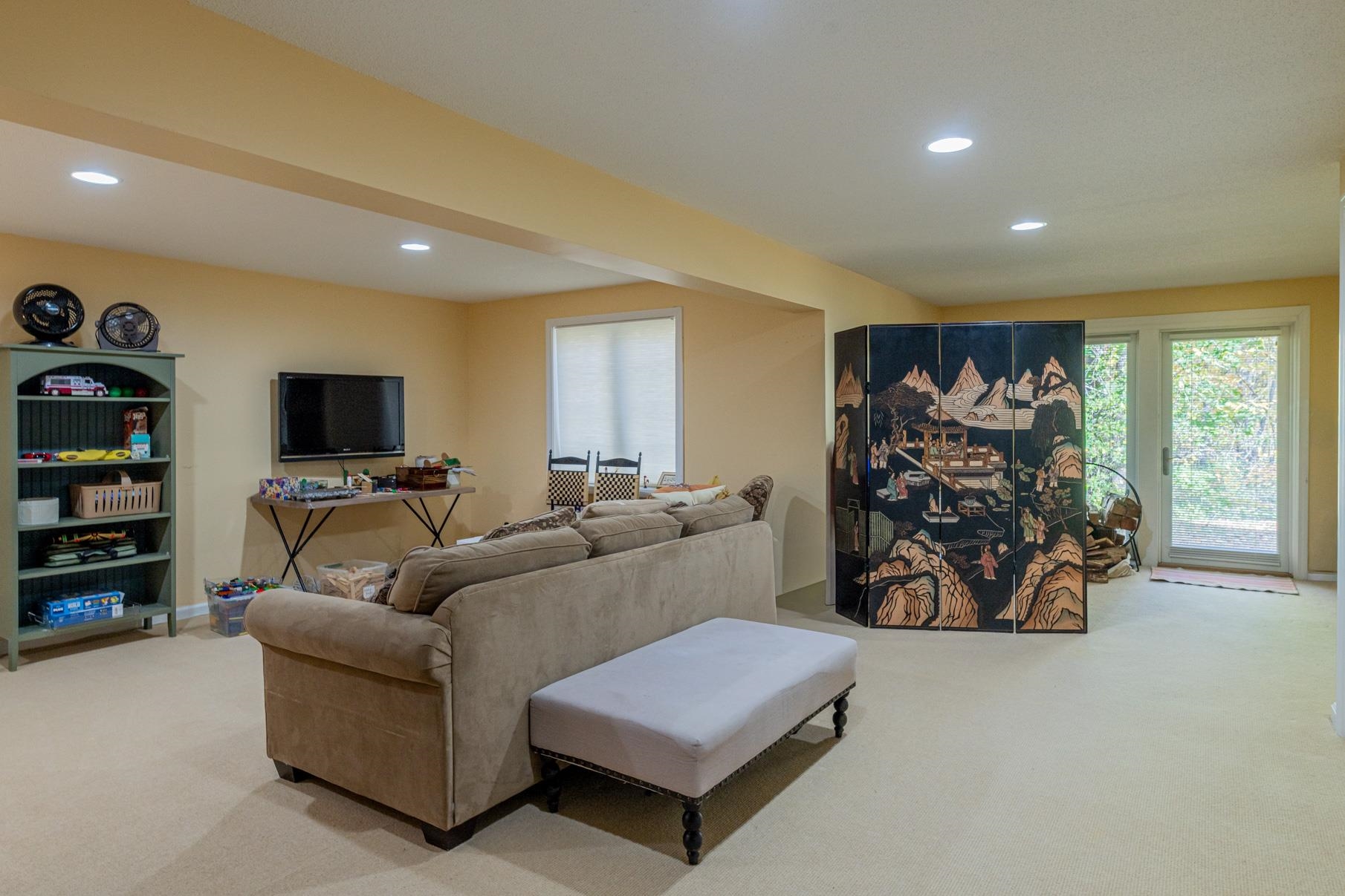 154 Kestrel Court Manchester, VT 05254 - Photo 27 of 33