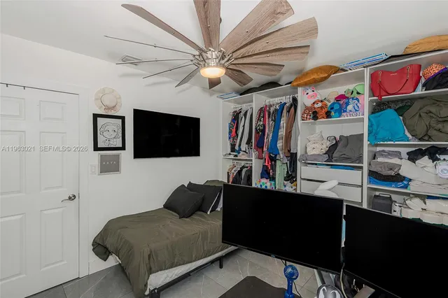 $680,000 | 200 Southwest 69th Terrace, Pembroke Pines, FL 33023