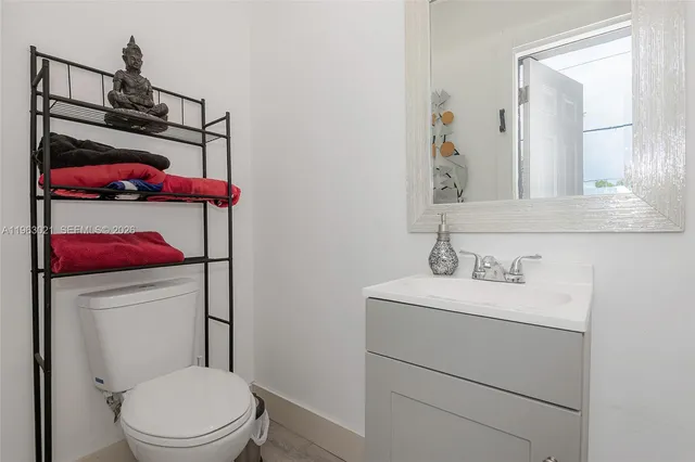 $680,000 | 200 Southwest 69th Terrace, Pembroke Pines, FL 33023