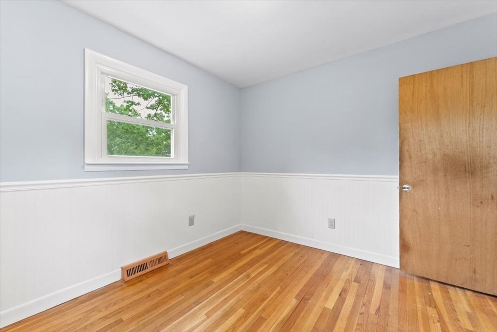 207 Labelle Street West Springfield, MA 01089 - Photo 13 of 37 Gallery Image 13