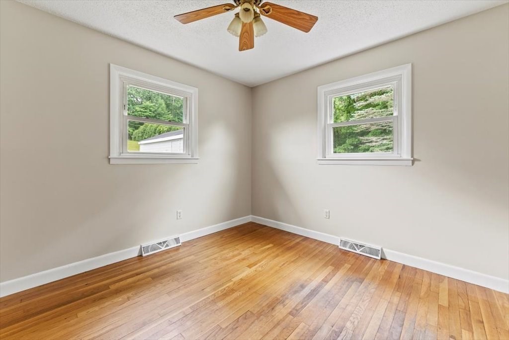 207 Labelle Street West Springfield, MA 01089 - Photo 20 of 37 Gallery Image 20
