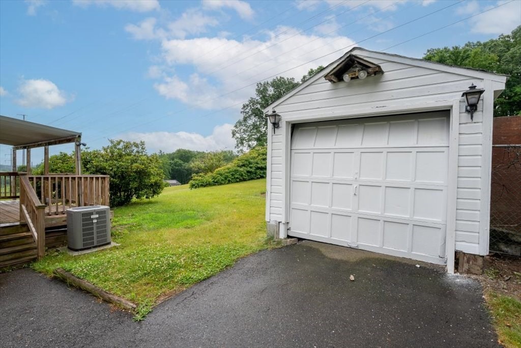 207 Labelle Street West Springfield, MA 01089 - Photo 30 of 37 Gallery Image 30