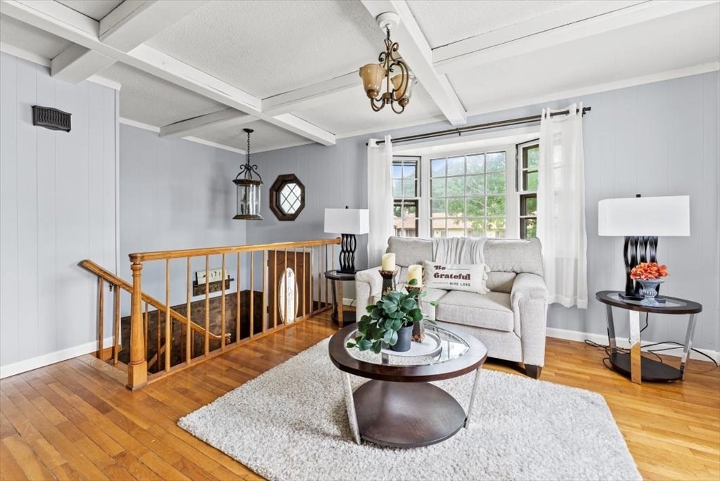 207 Labelle Street West Springfield, MA 01089 - Photo 5 of 37 Gallery Image 5