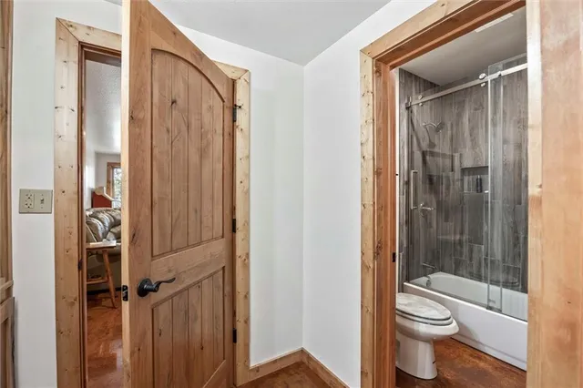 $1,999,000 | 107 Harbor Point, Gallatin, MO 64640