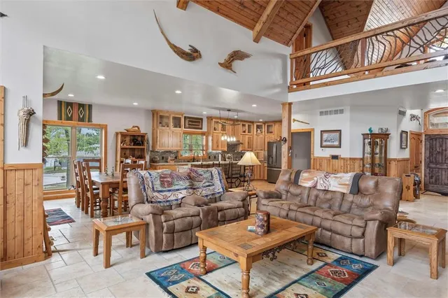 $1,999,000 | 107 Harbor Point, Gallatin, MO 64640