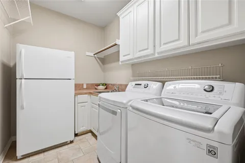 $1,100,000 | 4549 Golf Vista Drive, Austin, TX 78730