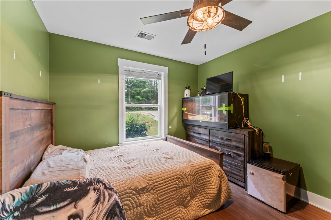 429 Nelson Drive Anderson, SC 29621 - Photo 22 of 32 Bedroom 2
