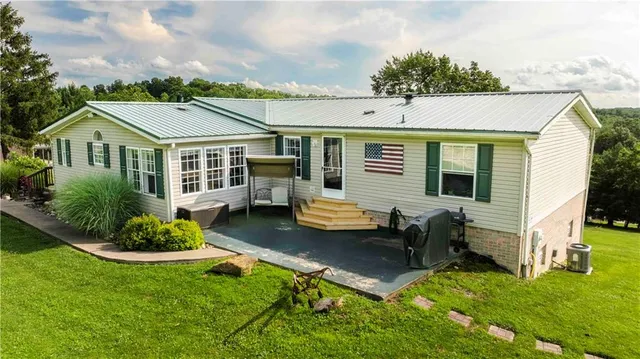 $335,500 | 175 Warne Lane, Washington, PA 15301