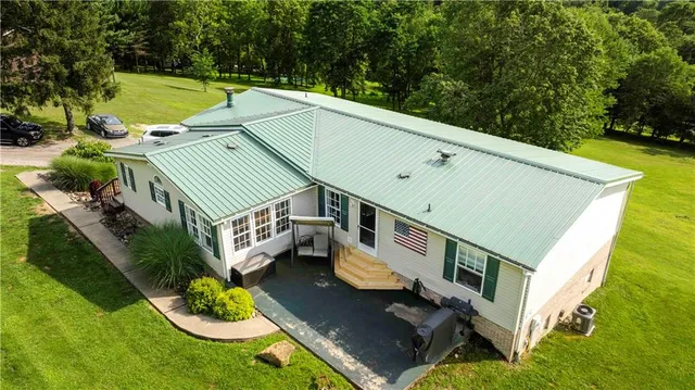 $335,500 | 175 Warne Lane, Washington, PA 15301