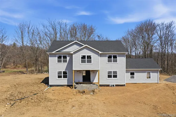 $949,000 | 73 Anderson Road, Modena, NY 12548