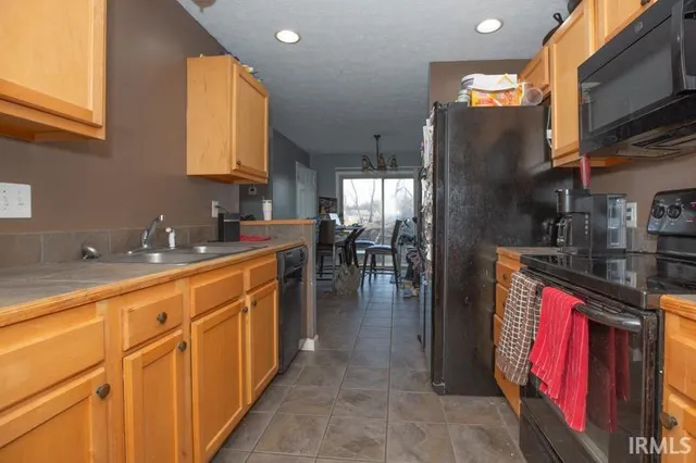 $229,900 | 8875 Bahama Cove, Newburgh, IN 47630