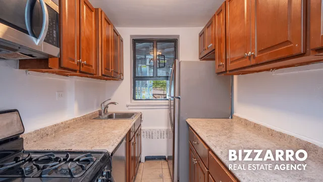 $390,000 | 37 Nagle Avenue, Unit 1C | Washington Heights